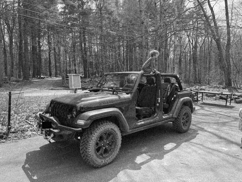 2025-01-09-jeep_003_before_lift.JPEG