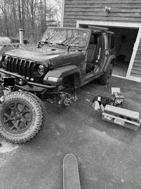 2025-01-09-jeep_004_lifting.JPEG